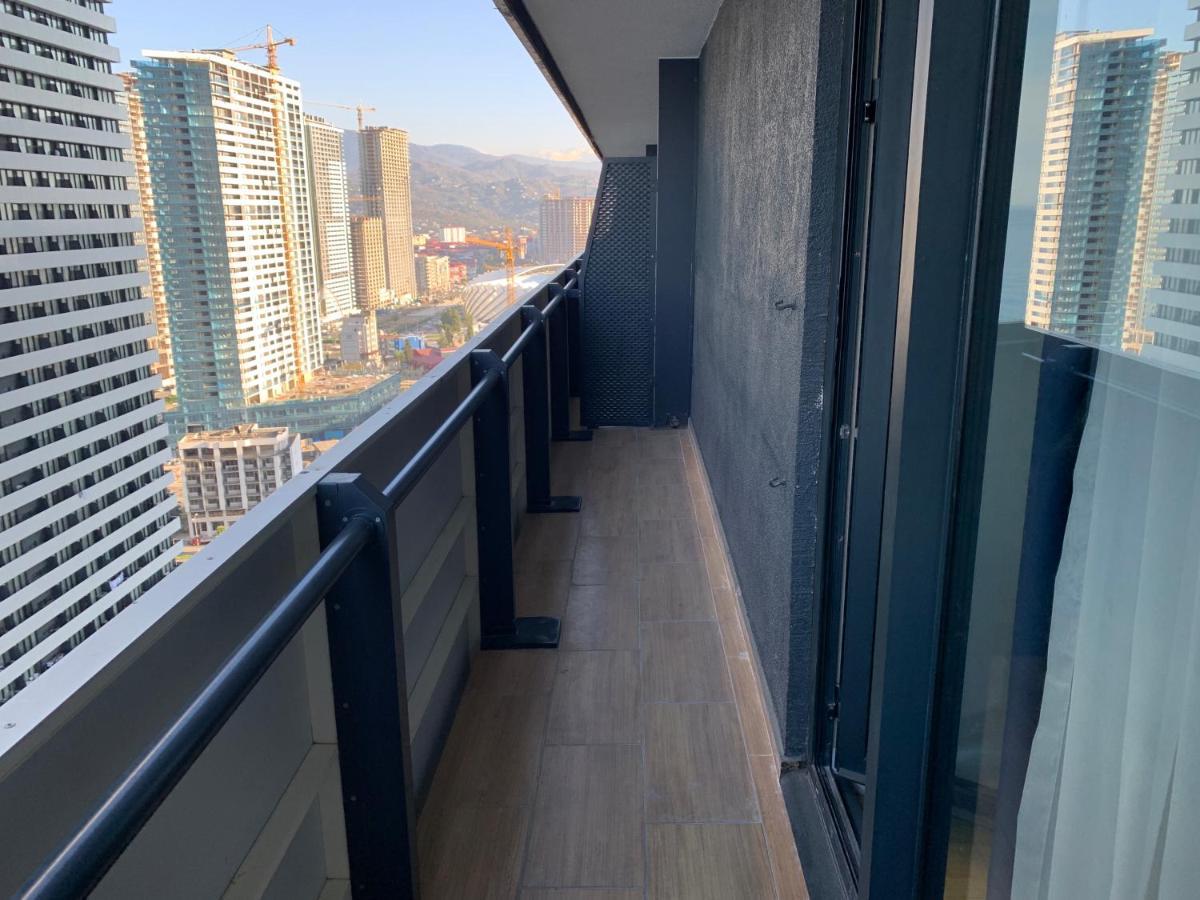 Vip Aparthotel Orbi City Sea View Батуми Экстерьер фото
