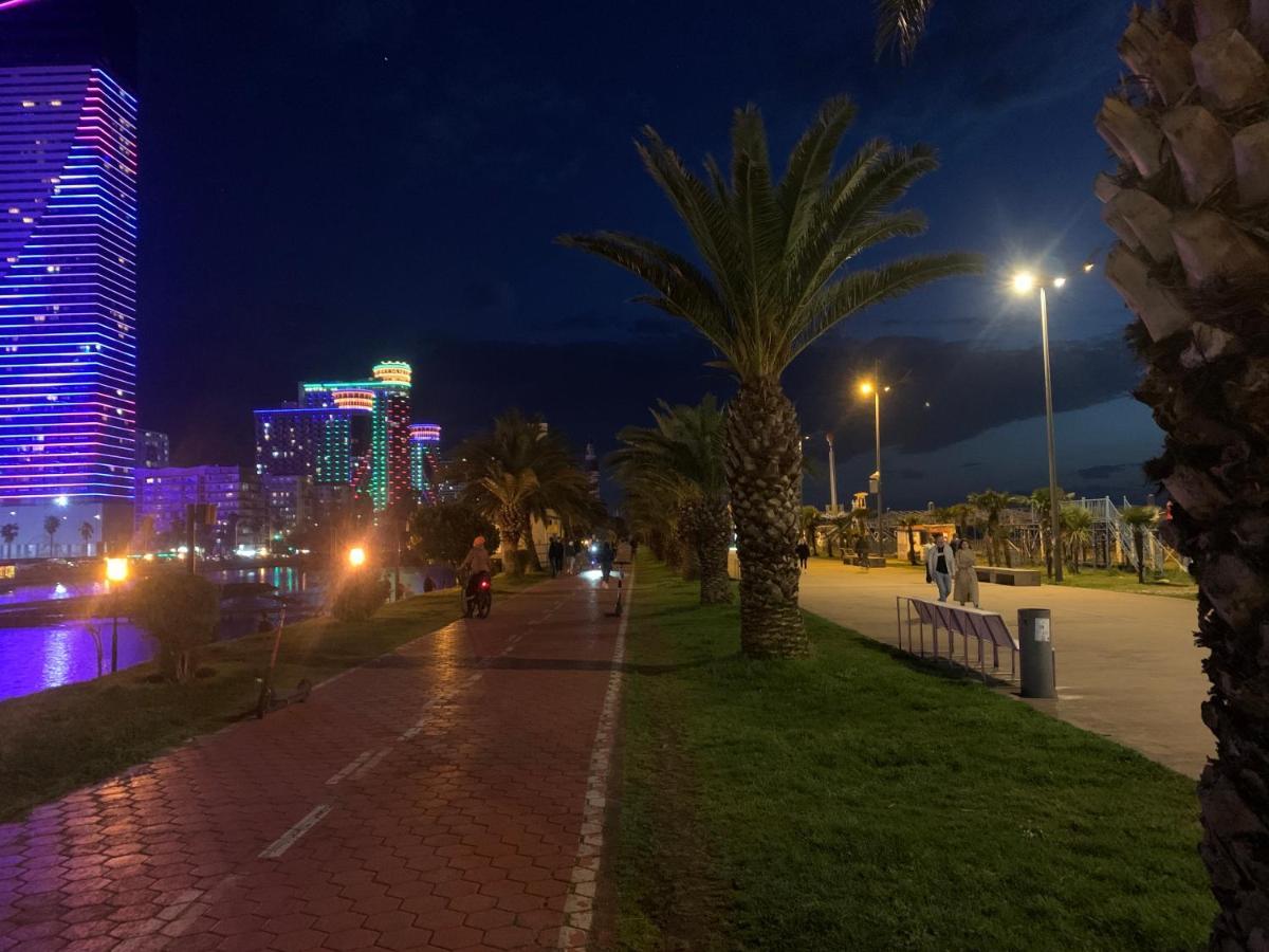 Vip Aparthotel Orbi City Sea View Батуми Экстерьер фото