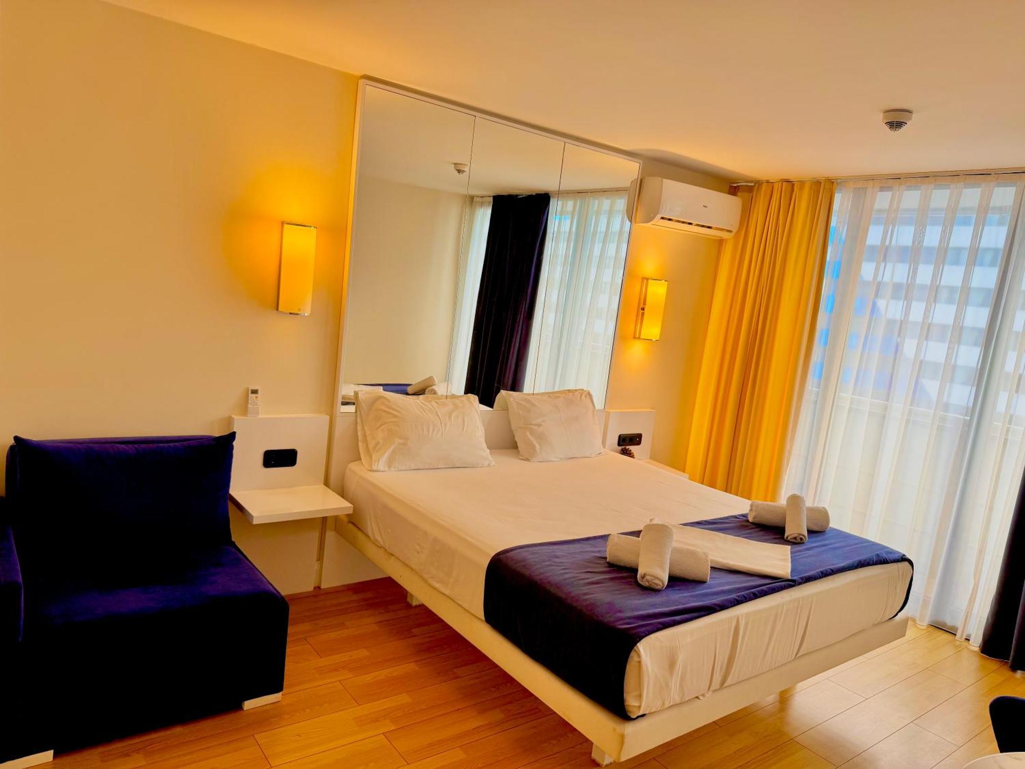 Vip Aparthotel Orbi City Sea View Батуми Экстерьер фото