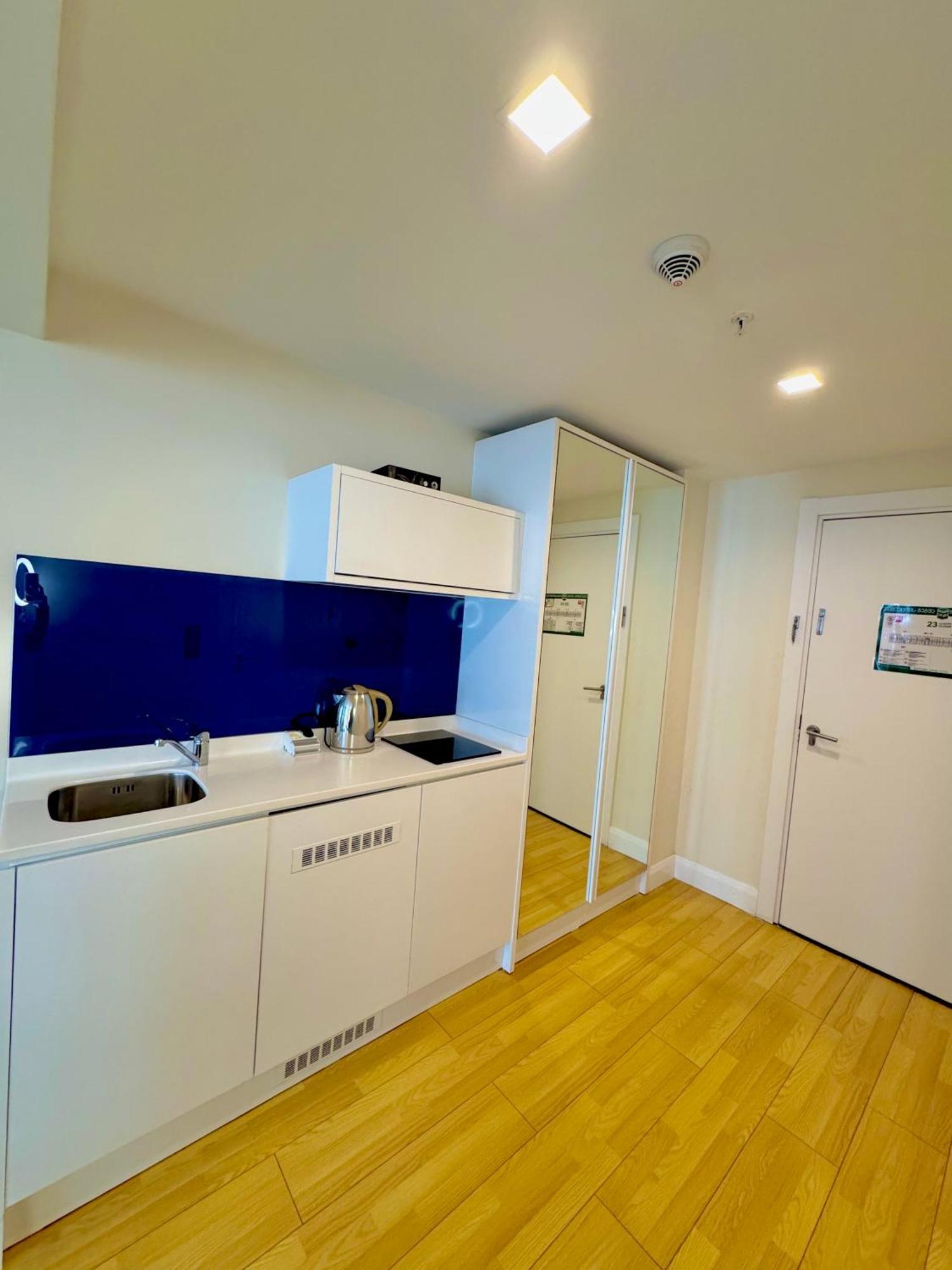 Vip Aparthotel Orbi City Sea View Батуми Экстерьер фото
